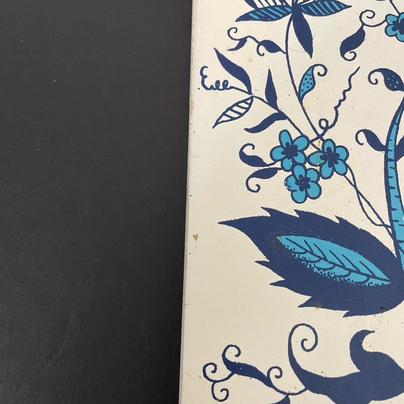 Vintage Hand Painted Decorative Cutting Board Floral Blue & White Folk Art - Picture 3 of 6